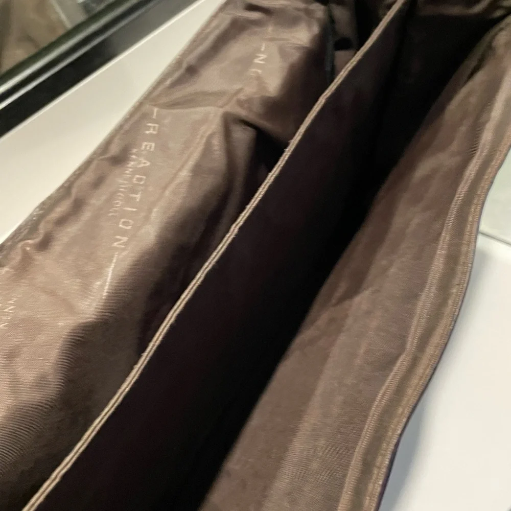 Kenneth Cole Reaction Chocolate Brown Leather Briefcase